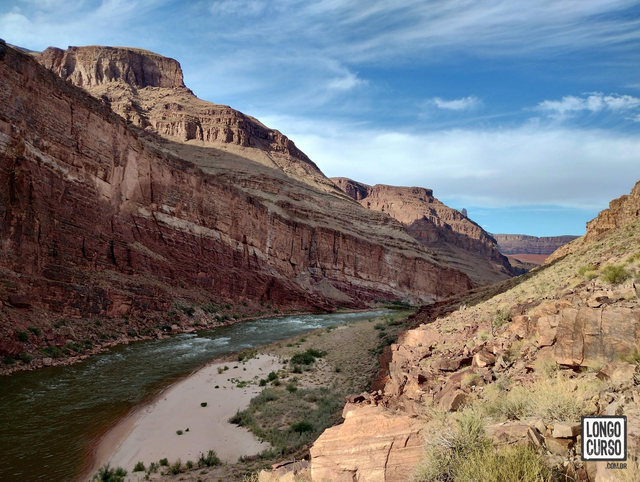 Deixando para trás a praia na boca do 75 Mile Canyon, no segundo dia na Escalante Route