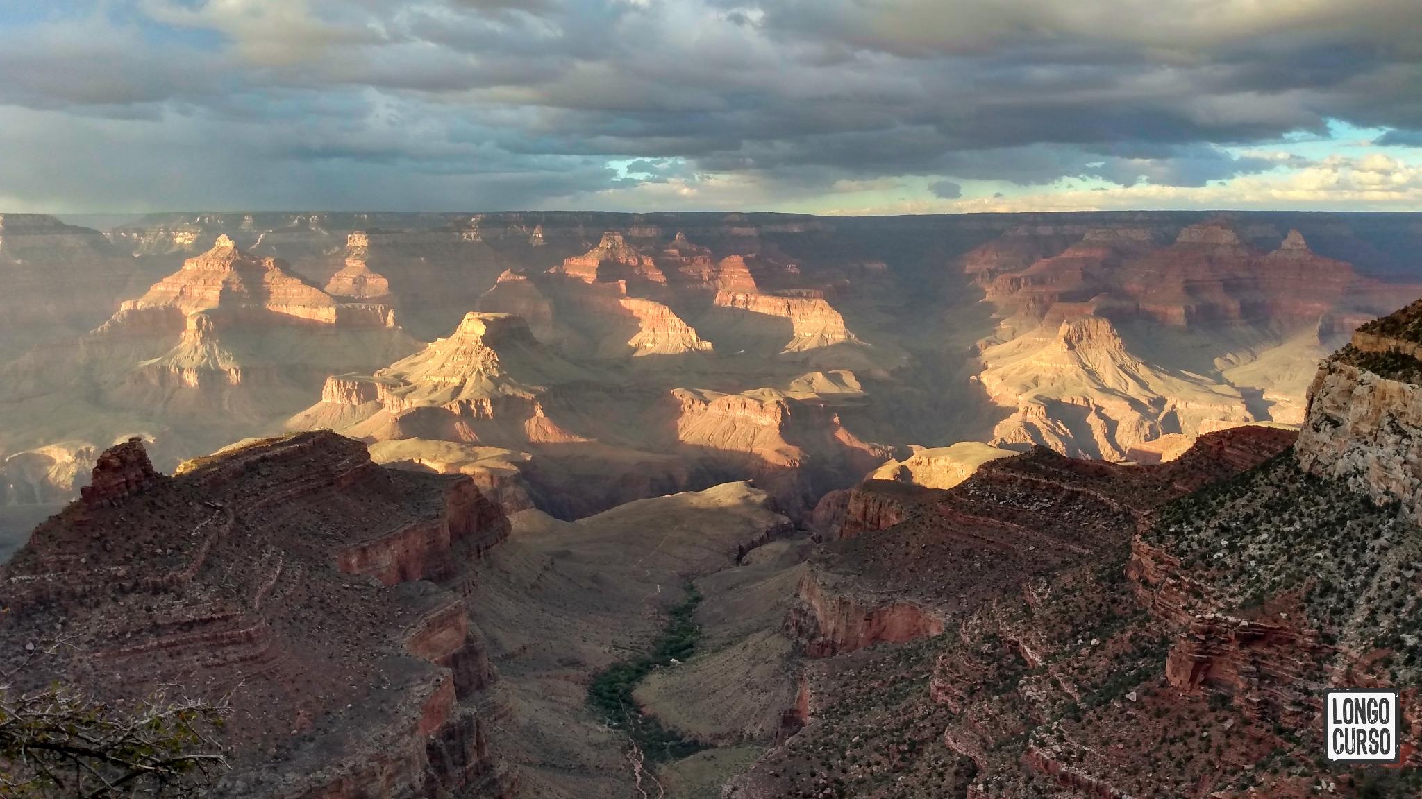 Nossa primeira visão do Grand Canyon. Vista a partir da Hopi House.