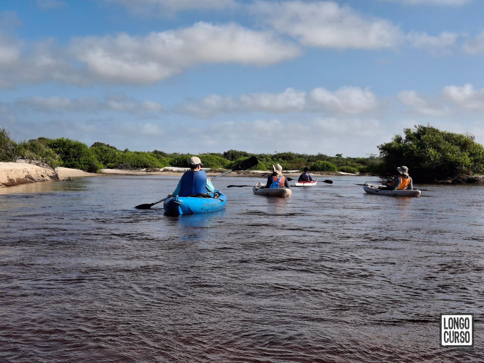 Remando no Rio Alegre em direção à Santo Amaro