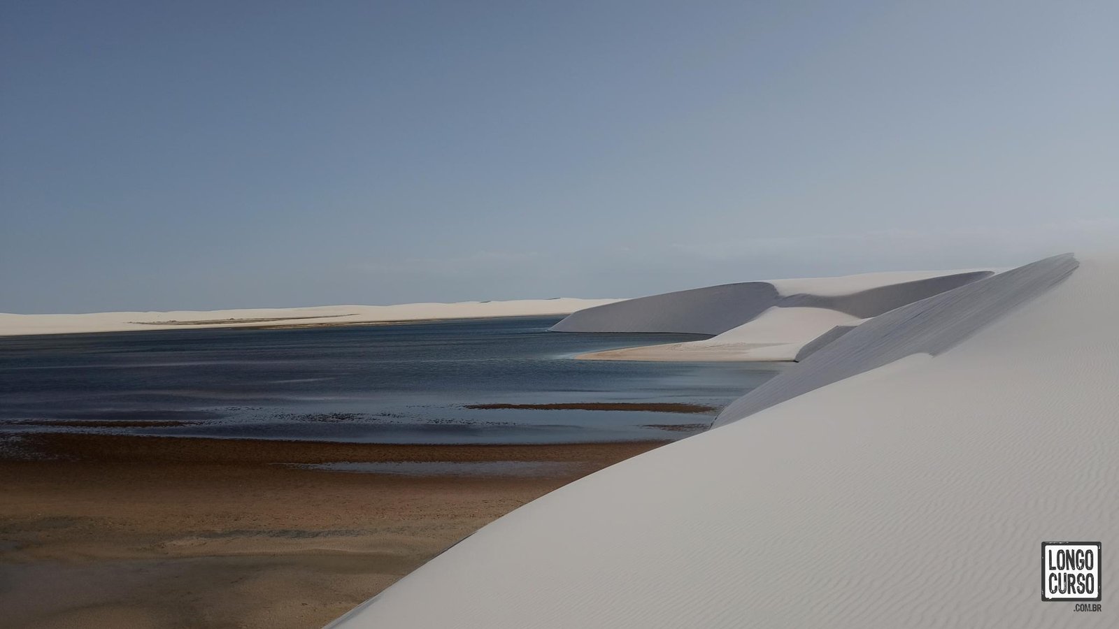 Dunas e lagoa secando à caminho de Betânia