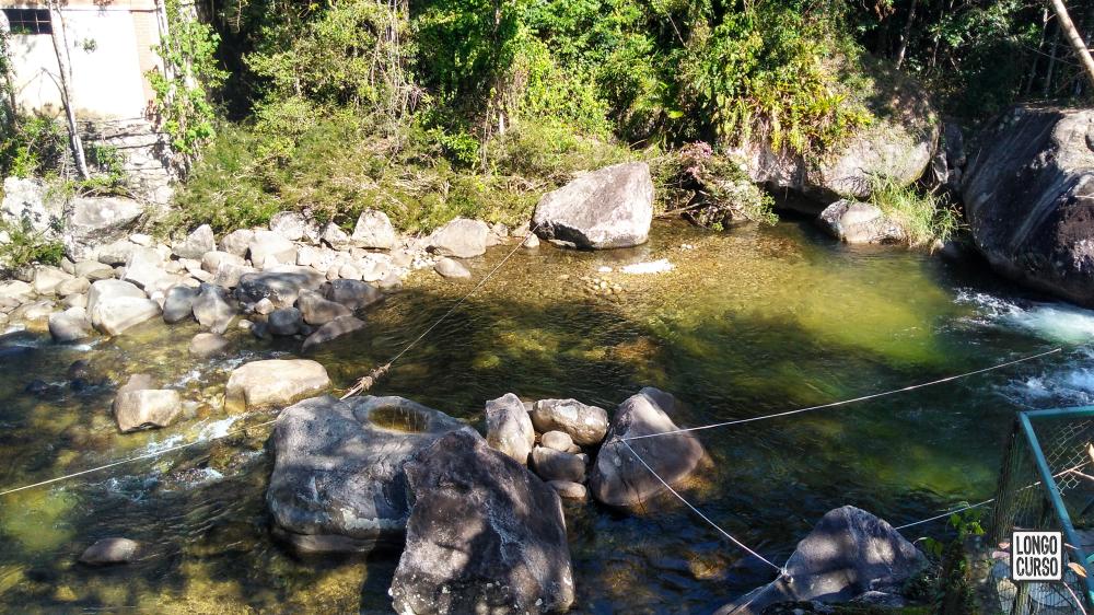 Poço para banho na Pousada Aldeia dos Pássaros