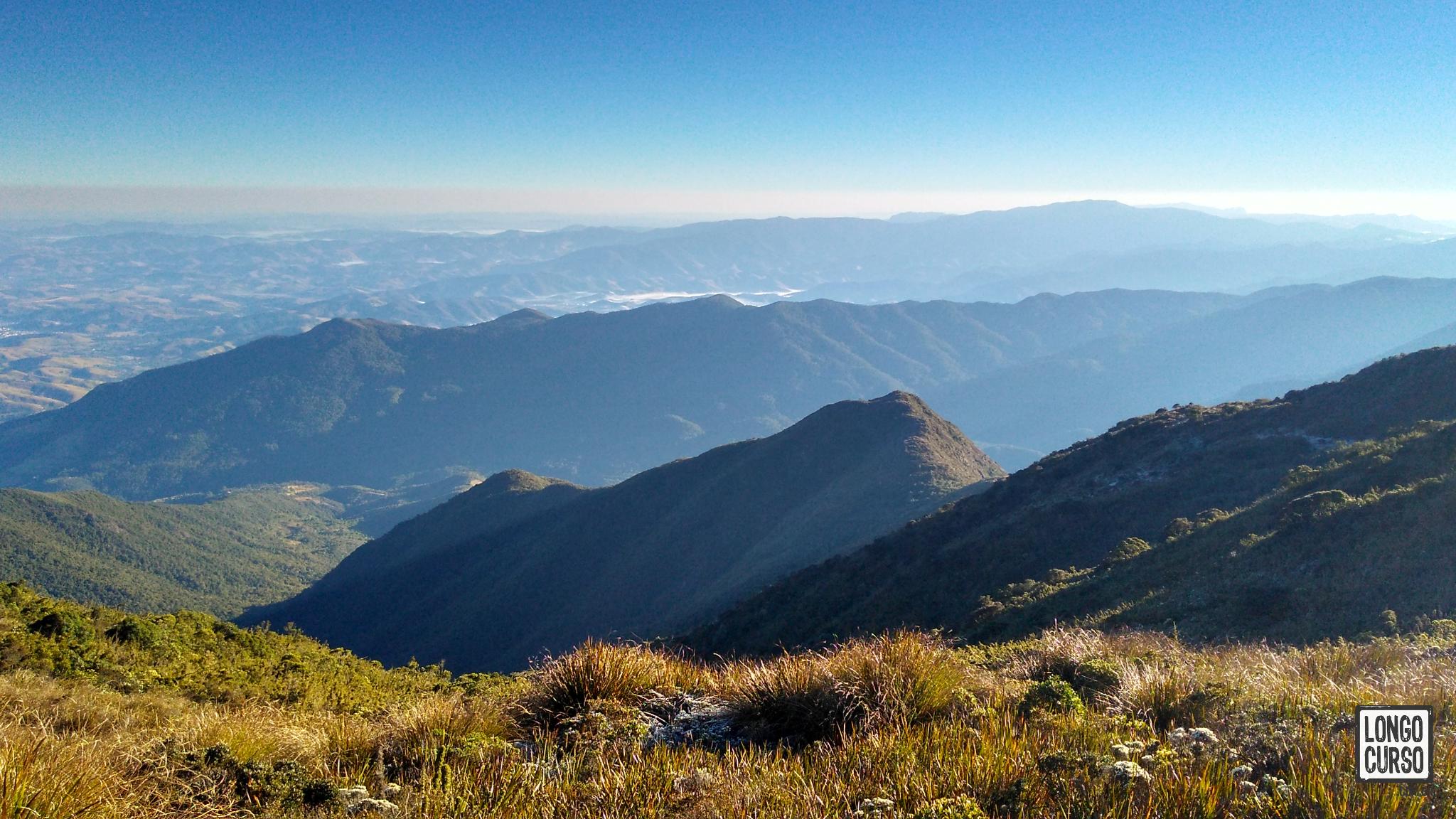 Amanhecer na área de acampamento